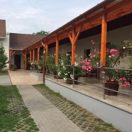 Cicaskacus Vendeghaz Bed & Breakfast Matrafured Ngoại thất bức ảnh